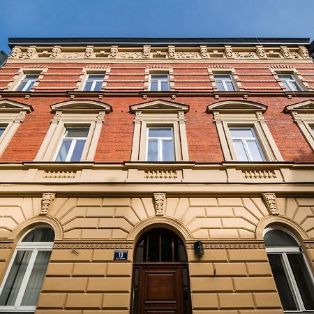 Attractive Apartment Oldtown Near Thetrain Station كراكوفيا المظهر الخارجي الصورة