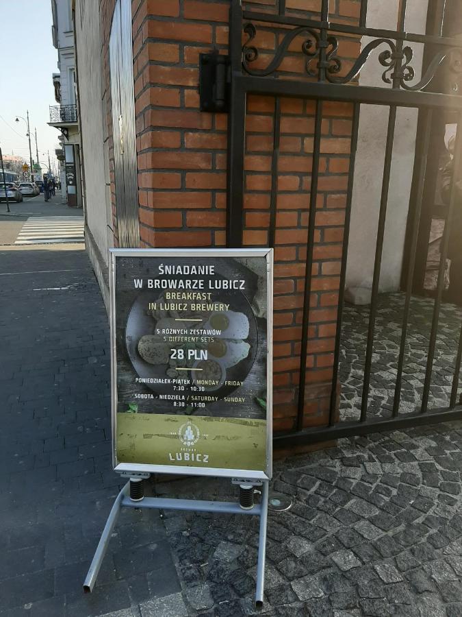 Attractive Apartment Oldtown Near Thetrain Station كراكوفيا المظهر الخارجي الصورة